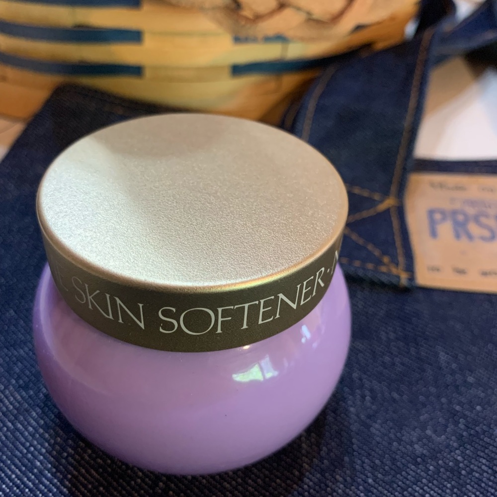 New Avon Odyssey Perfumed Skin Softener 5 Oz VTG Collection